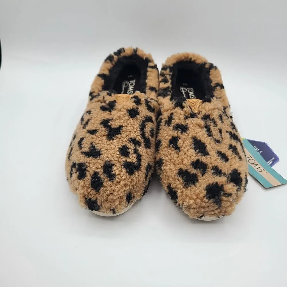 NEW Toms Doe Leopard Fleece Faix Fur Alpargatas NWT